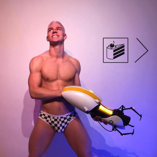 MTLGaymers's tweet photo. "They told me I’ll get cake!! 🍰 Yeay!!"

#portal #portalgun #gaygeek #gaymer #cake #trust #GLaDOS #philipshue

Credit : buzzcutbrainspill on Tumblr https://t.co/SbCl2hjEfC
