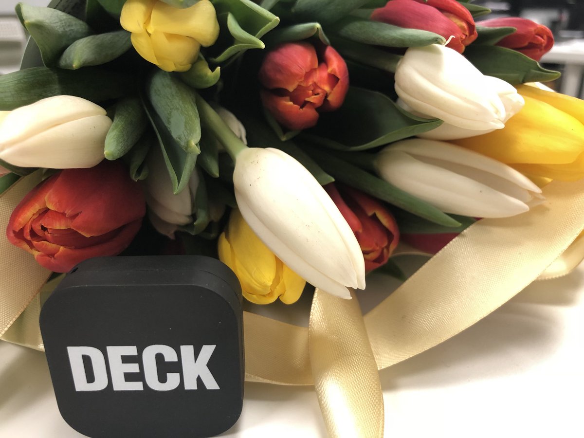 deck_company's tweet photo. Милые дамы, с наступающим вас праздником! Любви, тепла и хорошего настроения!! #deck #indoornavigation #mobileapp #kpi #deckdemo #ibeacon #deckauth #deckwayz  #офис #работа https://t.co/g268A67fIi