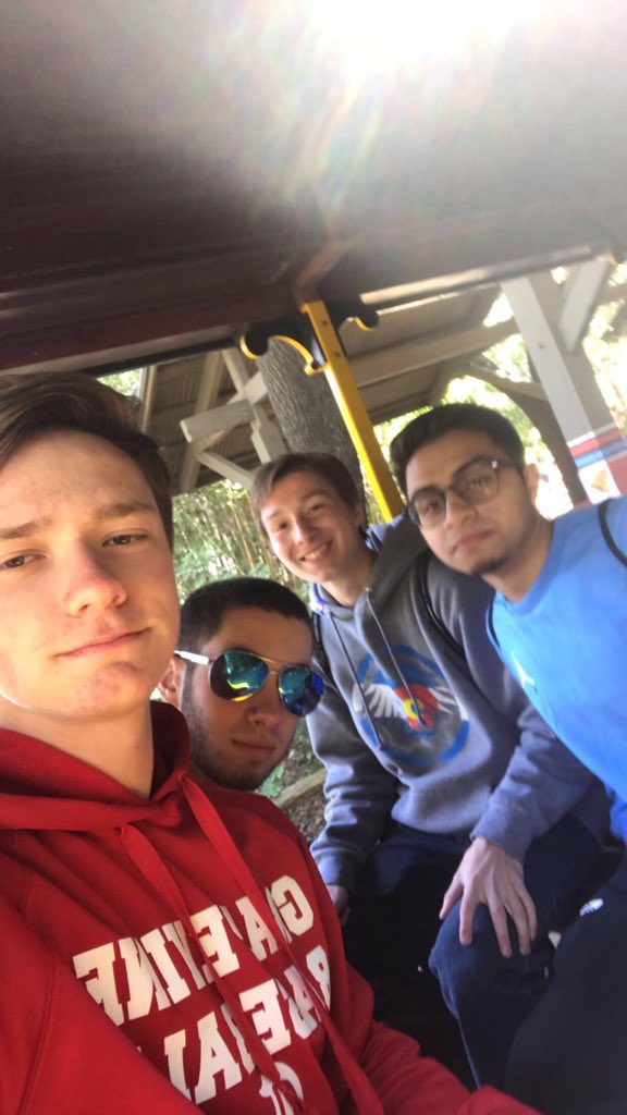 grapevinepals's tweet photo. #GHSSelfie https://t.co/1zP9NTiIBc