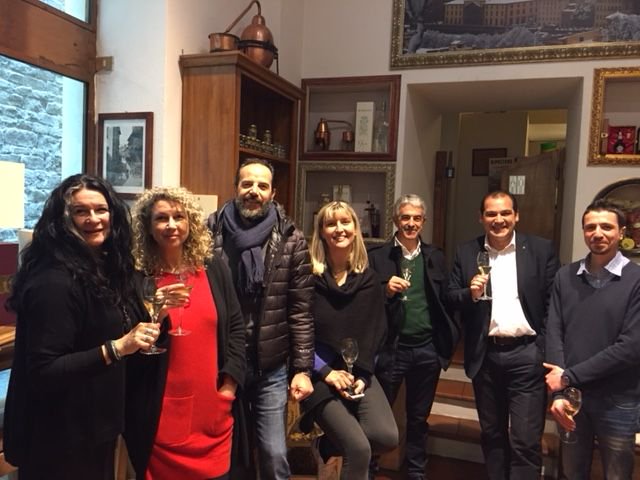 pulltex_it's tweet photo. Riunione Agenti Pulltex, presso la nostra Enoteca Obsequium di Firenze.Una
bella giornata di lavoro e di incontro! Grazie a tutti per essere venuti. https://t.co/cuHt8zETHO