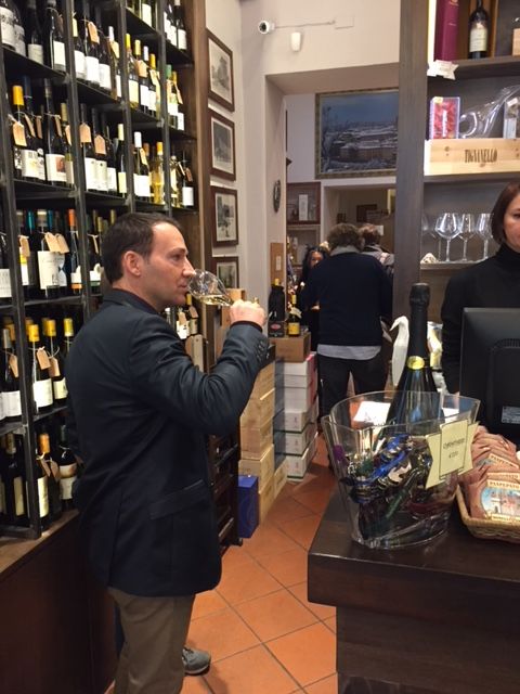 pulltex_it's tweet photo. Riunione Agenti Pulltex, presso la nostra Enoteca Obsequium di Firenze.Una
bella giornata di lavoro e di incontro! Grazie a tutti per essere venuti. https://t.co/cuHt8zETHO