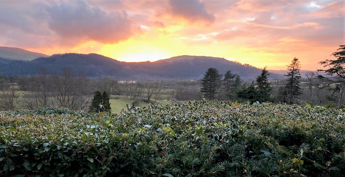 RavenstoneManor's tweet photo. Just a beautiful end to the day at @RavenstoneManor #Keswick https://t.co/4VVrWecPxM