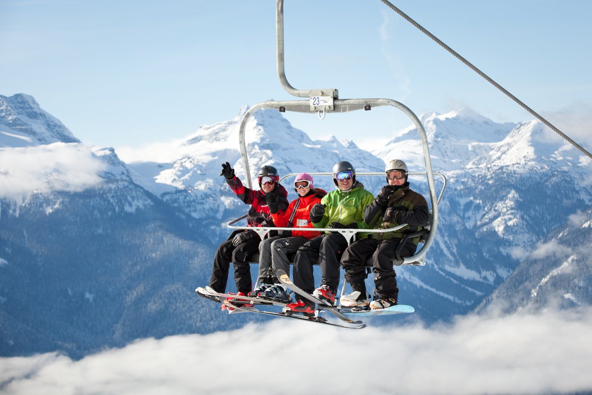 revelstokemtn's tweet photo. March 11 is Locals' Day. $10 lift ticket | $10 rental package | $10 Snow School lesson with proof of residence and a cash or food donation. https://t.co/p9FuP7lrvZ
#Revelstoked #10YearsofStoke https://t.co/GAkLkPjX7x
