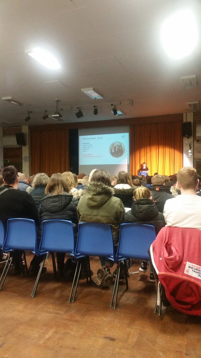 AmershamschoolH's tweet photo. Fab turn out for Options Evening Y10. Looking forward to seeing you in L1 Health and social care #failureisnotanoption #livelearnsucceedtogether https://t.co/YZDpbUMQOi
