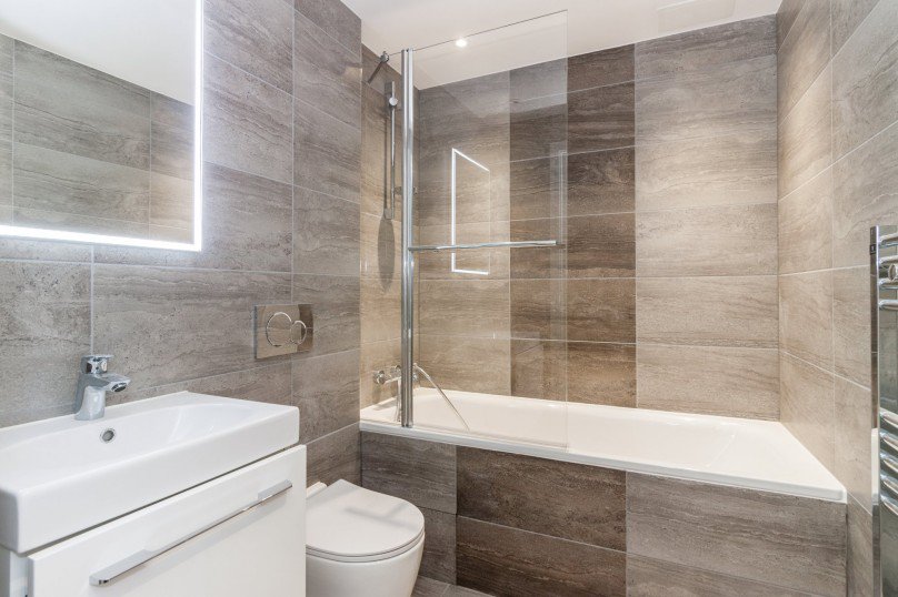 goviewlondon's tweet photo. New to the Lettings market we currently have five 1-2 bedroom apartments excellently located for amenities and transport links to Acton Town and Ealing Common tube stations. To arrange a viewing call 020 8017 7950 or visit https://t.co/GdYpB8Ji7o
#lettings #newconversion https://t.co/3ffn0cJy5Z