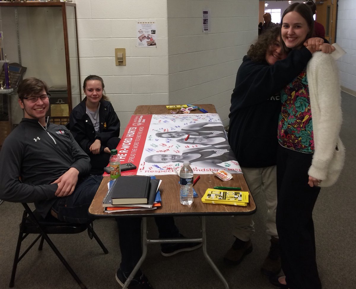 durhamphipps's tweet photo. Salem Lions pledging to stop the use of the R word! @ChampsTogether https://t.co/xC0R8SRESa