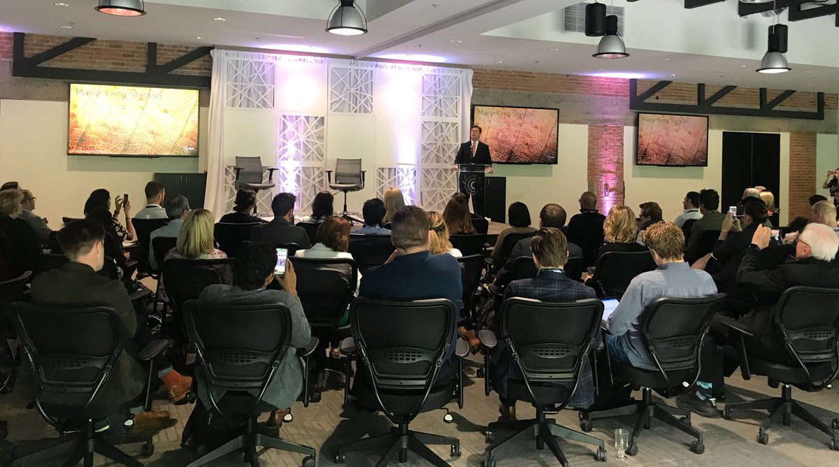 "The world is taking notice of us setting the bar high.” <a href="/CityofPhoenixAZ/">City of Phoenix, AZ</a> <a href="/MayorStanton/">Greg J. Stanton</a> Kicking off <a href="/circulareconomy/">Ellen MacArthur Foundation</a> #CE100 here in #PHX. #RISN #zerowaste @TalkingTrashPHX <a href="/ASU/">Arizona State University</a>