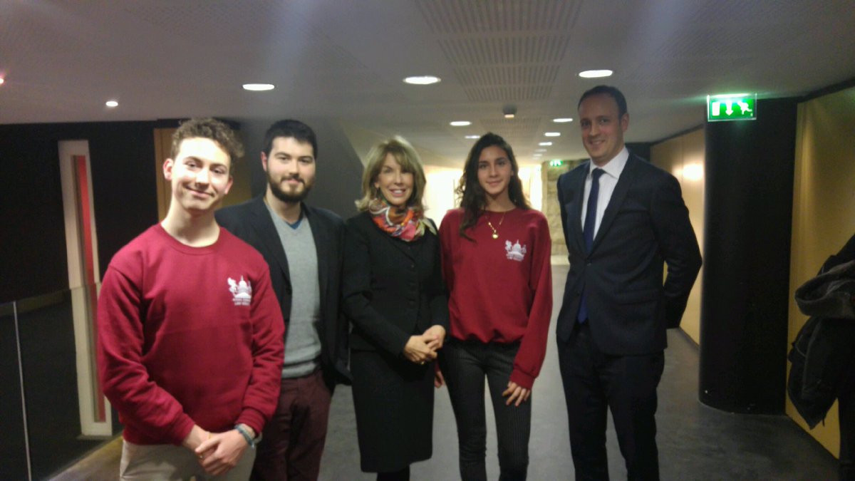 Great to meet so many students at Amb O'Brien's Sorbonne <a href="/AssasParis2/">Université Panthéon-Assas (ancien compte)</a> lecture on current challenges to multilateralism &amp; rule of law