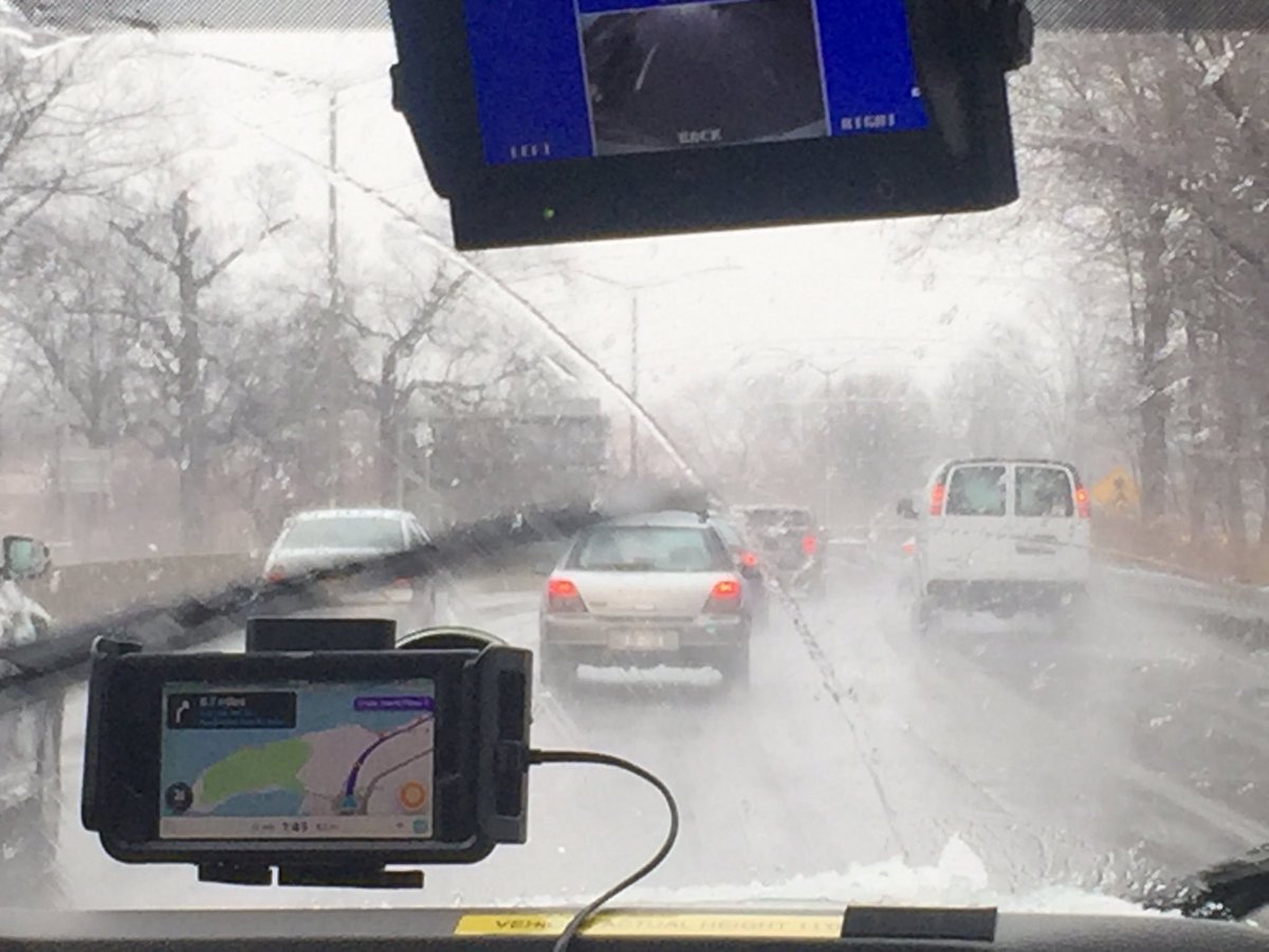 AndreaGrymesTV's tweet image. Noticeable difference in #Queens - it's raining.  #CrossIsland @CBSNewYork