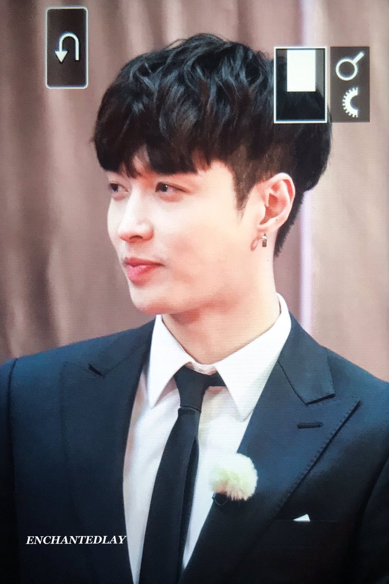 EnchantedLay's tweet image. #Lay #Yixing #张艺兴 #레이  #장이씽 180308 Go Fighting