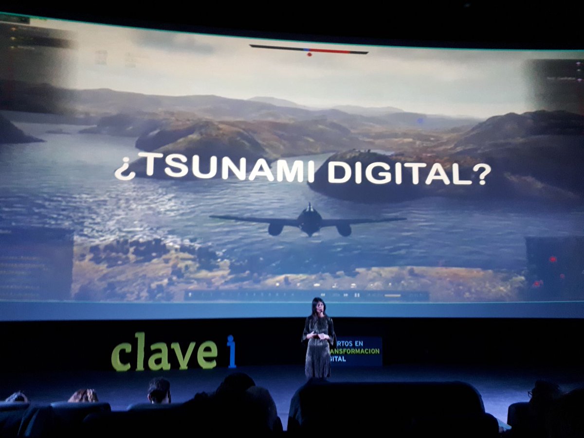 martaballesterm's tweet photo. ¿Tsunami Digital? Sobre esto y más en el #TDay por @slealm #TransformaciónDigital #ClaveiTD @transformday ¡Que no te pille la ola! 🌊🌊 https://t.co/koRt4XFdEo