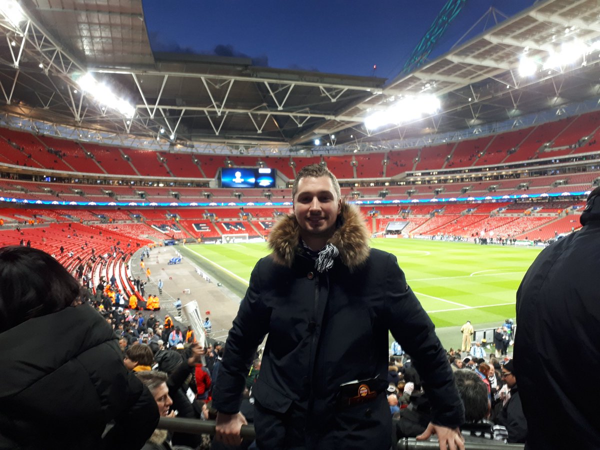 DennisBonotto's tweet photo. Pronto per una partita stellare! Finalmente ci siamo! @juventibus #TOTJuve #UCL #skysport #FinoAllaFine #ForzaJuve https://t.co/dtjzGlEEqe