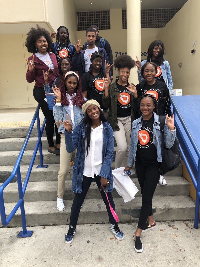 MnwPeerForward's tweet photo. Spring Field Trip 🔥 #PeerForward #CollegeSummitt https://t.co/EDkfA3CjG8