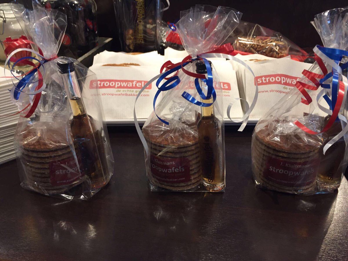 schefke85's tweet image. Iets te vieren ??
Stroopwafels &amp;amp; likeur !!!
Vraag naar de mogelijkheden !!!