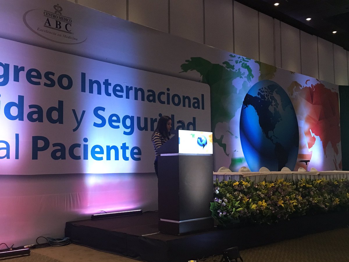 SpalaciosMOF's tweet photo. Dra. Claudia Reyes hablando de #SDMDU en el #6o. Congreso de Calidad y Seguridad al Paciente del @ABCcentromedico muchas gracias a la Dirección de calidad de mi amado hospital por hacer posible su presencia https://t.co/2GQTIACEay