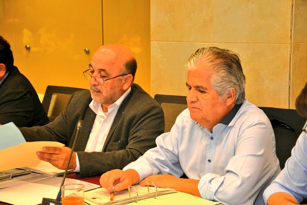COREsantiago's tweet photo. [AHORA] Intendente Claudio @Orrego entrega última Cuenta de Gestión frente al @COREsantiago, destacando logros del periodo 2014-2018 #SomosCoreRM https://t.co/CukEkTfY9D