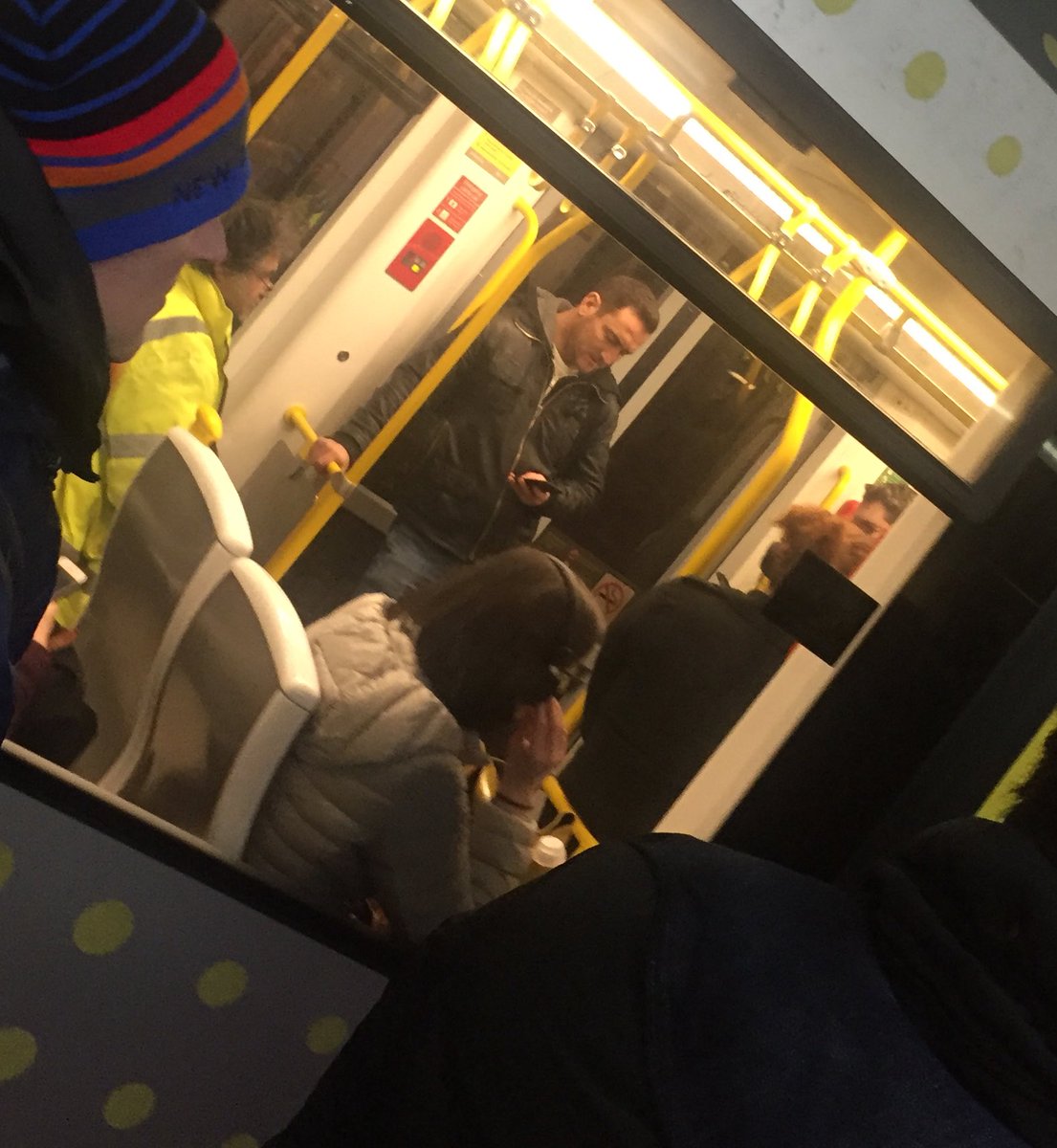 LAH1918's tweet image. Spotted @Mellor76 whilst on our travels in Manchester #legend #twopintsoflarger 😊