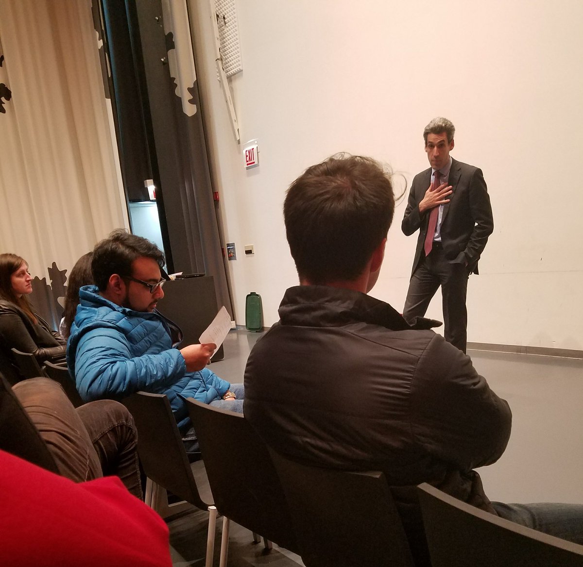 sodaglo's tweet photo. .@DanielBiss:This election is about lifting up organizers in their own communities & empowering people to take control of government.
This is why @reclaimchicago is fighting to elect Biss & build the movement to hold him accountable! #TeamBiss #ReclaimChicago https://t.co/MJ0BR62Ipk