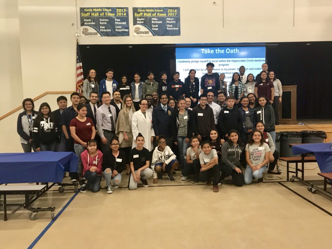 KPSanBernardino's tweet photo. #HippocratesCircleProgram is off to a great start! Thank you to our 18 physicians who volunteered their time to share their inspiring stories with over 30 #middlesschool students & their families from #SanBernardino. The program will continue through June 2018 https://t.co/zNVQDsoepl