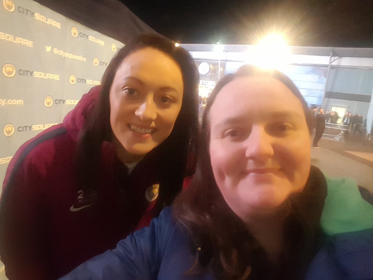 blueberry1894's tweet image. Great to see @megcam10 and @emslie22 in City Square tonight #SameCity #SamePassion 
Thanks for the pics 😃