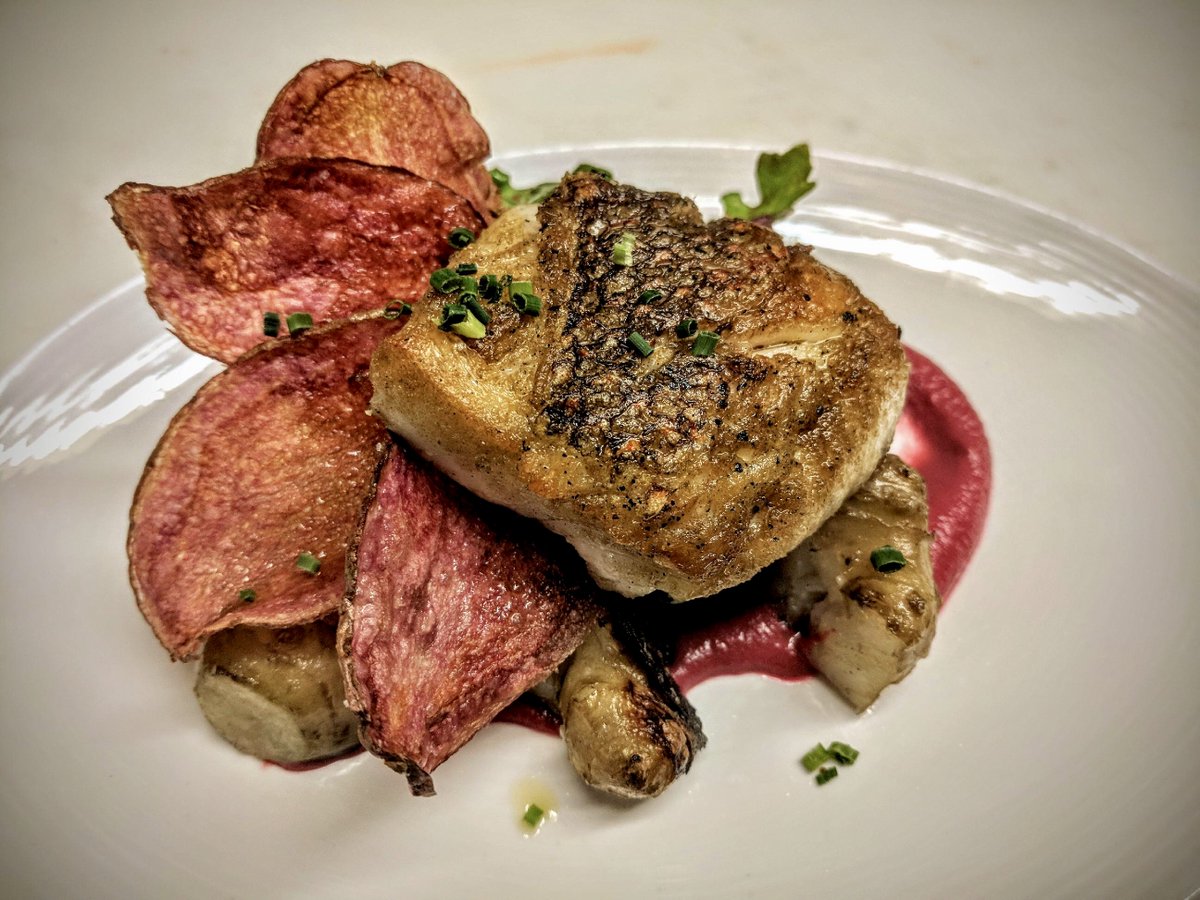 GoodFoodCLT's tweet photo. Today’s fresh catch: Snapper with Harmony Ridge Farms beets and @boyandgirlfarms sunchokes! #eatmorefish #freshfish #snapper #ncfish #clteats #charlottefood https://t.co/y4VGXsb2Jk
