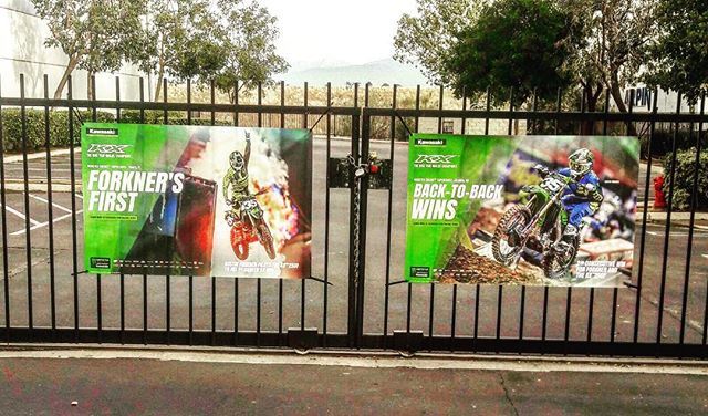PCraceteam's tweet photo. Thanks @kawasakiusa @racekawasaki for the awesome motivation for the coming races. #KXProof #Kawasaki #KX250F #SXonFOX https://t.co/24NXnN6yCc