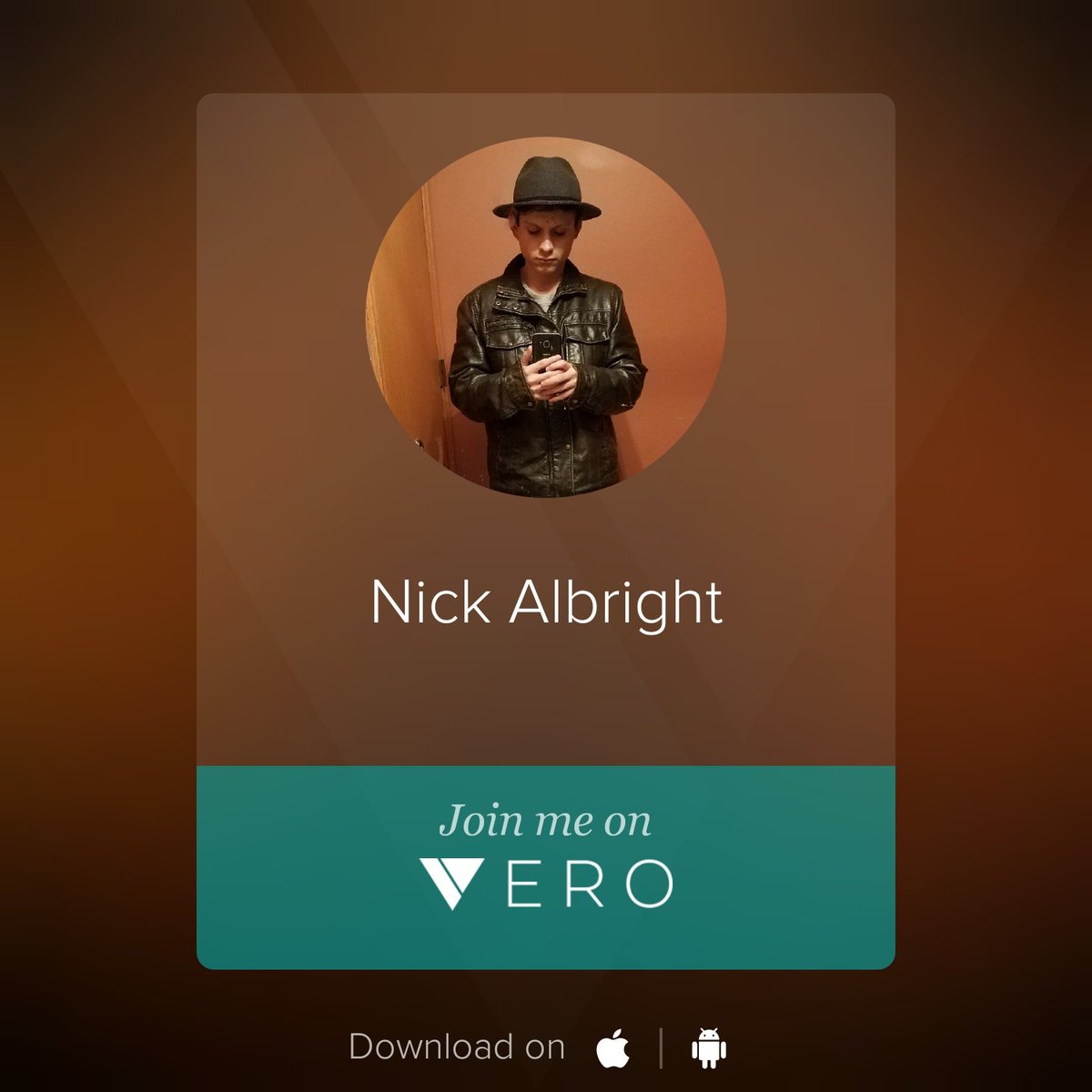 nickalbright's tweet photo. @SherazFarooqi_ for #ComicBookDebate. I guess he liked it enough that they're going to publish it, most likely on the 19th. I will personally only be posting the link on Vero, hopefully to get some of people to try out the app. I'm excited for all of you to get a little taste of https://t.co/kHoka69SQG