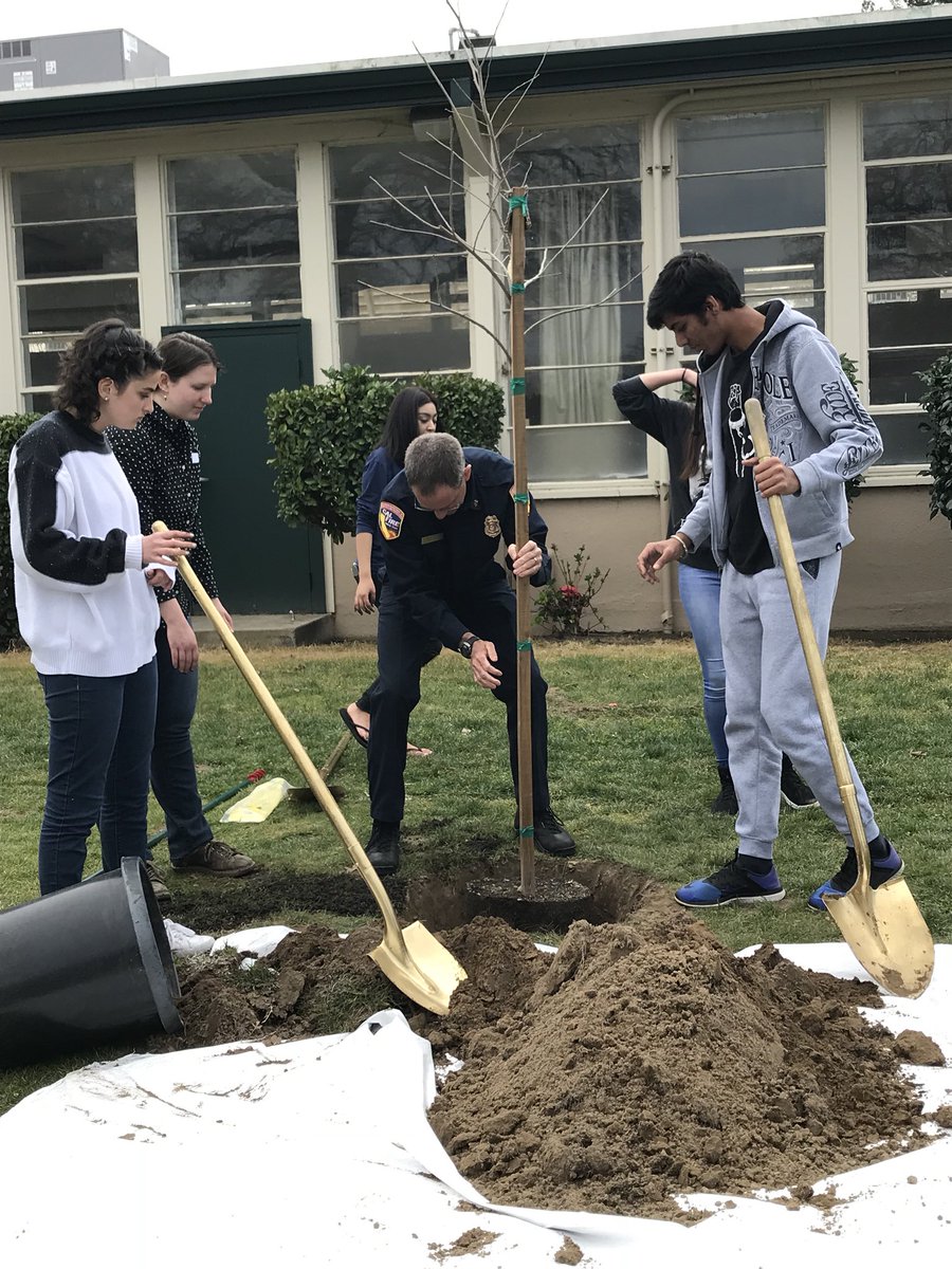 CALFIRE_PIO's tweet photo. Today, @CAL_FIRE and our partners kicked off #CaArborWeek in West Sacramento. Full news release regarding #ArborWeek: https://t.co/3dftJc6Rtr https://t.co/bqNVjUG21S