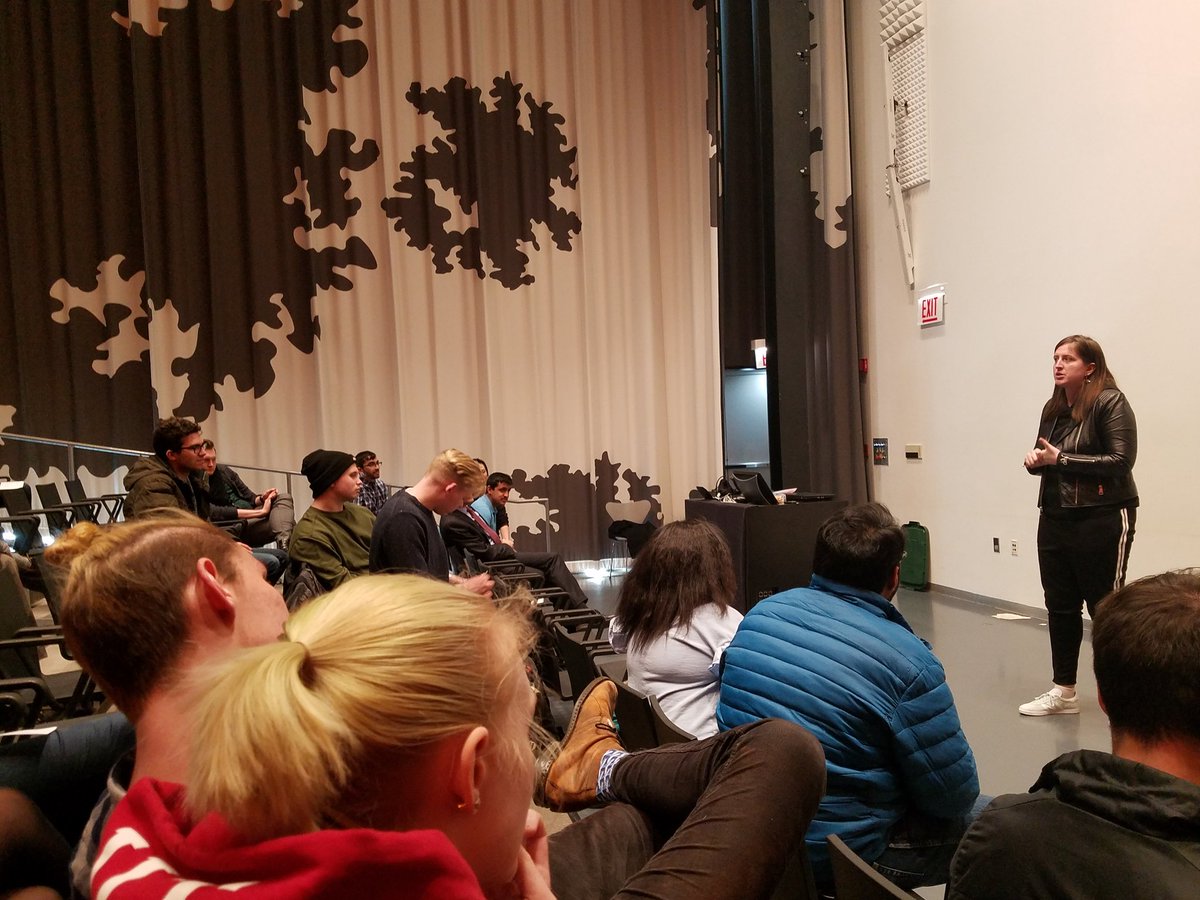 chistudentsact's tweet image. Chicago Student Action leader @EgleMalin: I risked arrest &amp;amp; deportation for a state budget that puts people &amp;amp; planet first in front of Rauner's office, &amp;amp; @DanielBiss was the only gov. candidate there with me #TeamBiss #ReclaimChicago