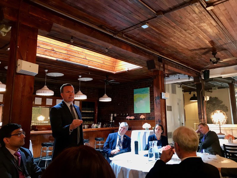 UIStateRelation's tweet photo. Senate Appropriations Chairman @AndyManar meets with the President’s Executive Leadership Program to discuss the @UofILSystem’s important role in advocating for higher education https://t.co/Rfl82ZbVoj