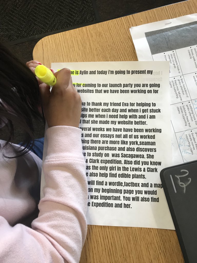fanslerka's tweet photo. Fourth grade historians are preparing for their website launch party at #pioneer, finalizing revisions and practicing speeches! #bigmake #worthywork #realaudience @sambennett2 https://t.co/8xhYN4a3AF