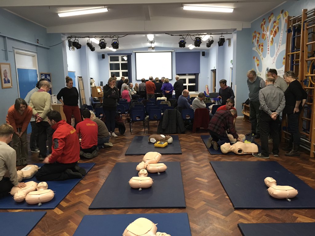 A great turn out at the <a href="/SeahavenCFRs/">Seahaven Responders</a> BLS &amp; Defib show at Kingston Village. 35 people now assured #AED &amp; #Defibs are easy and safe to use! Thank you to Iford &amp; Kingston school for the donation to install your own defibrillator.