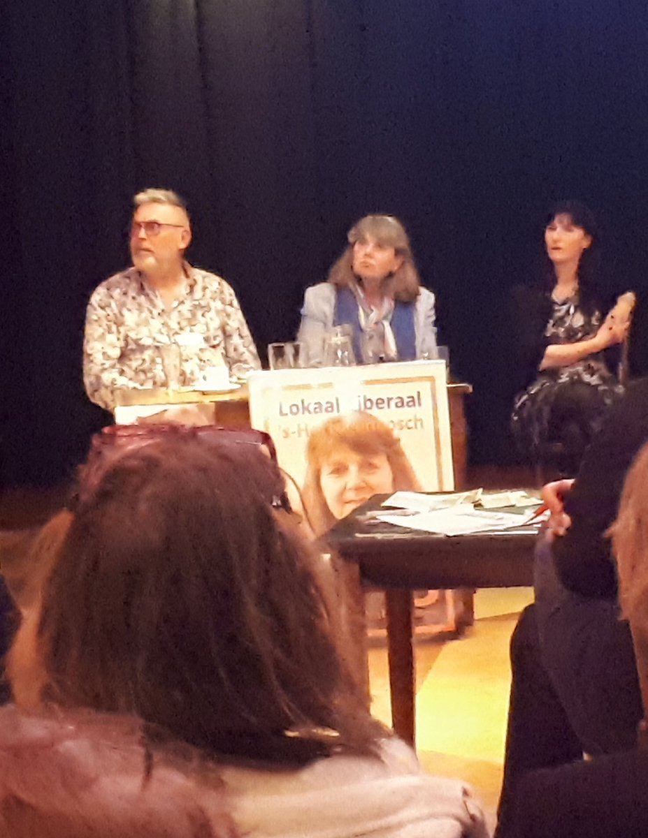 HenryLiebregts's tweet photo. Terechte opmerking van bewoners #Engelen over raadsleden #raaddb "zodra de #verkiezingen voorbij zijn staan jullie weer met de rug naar ons". @LokaalLiberaalH nodigt bewoners uit mee te praten tijdens onze #OpenbareFractieVergaderingen. #AltijdBeter #MetElkaar https://t.co/fdw3T6nY0l