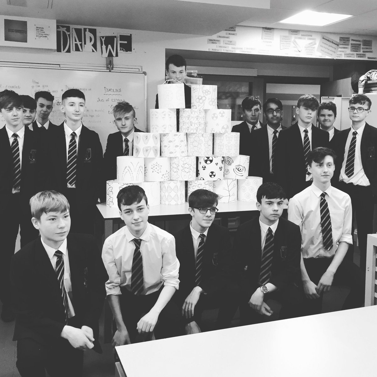 FreemanSami's tweet image. @DarwenAcademy students creating lampshades from @V_and_A inspired textiles with @BlackburnMuseum and Sarah from @bbcollege #DesignLabNation #dtchat