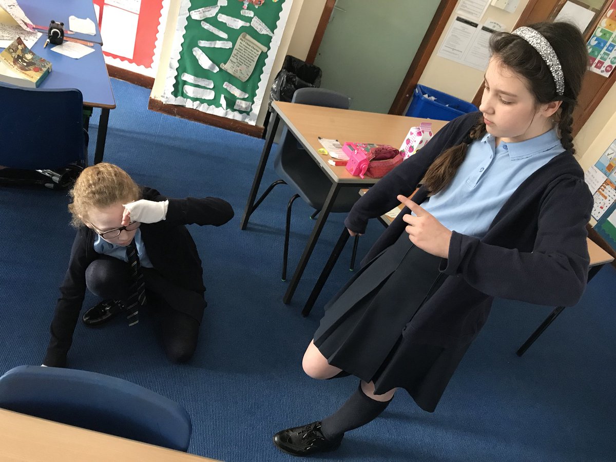 MissOliverStNin's tweet photo. We are learning to develop drama strategies #freezeframes #actionclips #treasureisland #IDL https://t.co/aCel8JFRsH