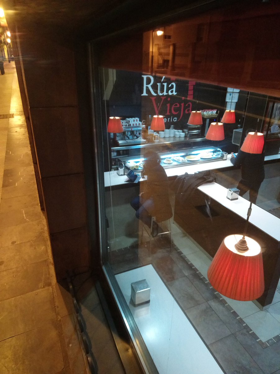 TitoConejo's tweet photo. ReencontrarTE en cada nudo de la madera del #olivoprimigenio y en cada raíz de hiedra y alma del #arboldelmundo. Sumergirme en todas tus #supernovas. Ser #exactos, #irrepetibles en nuestra historia interminable. #vivenciasverdaderas #contigo #sempre #laluzenti #soñarteyvolaNOS 🦋 https://t.co/dZSzZW1mXK