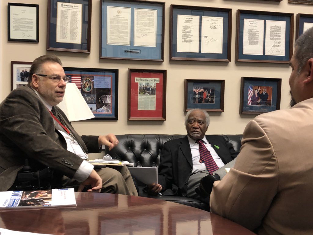 Vrod_cordova's tweet photo. Thank you to @RepDannyDavis for meeting with Vaughan members of  Paralyzed Veterans of America. #PVAadvocates https://t.co/Md7JlXussK