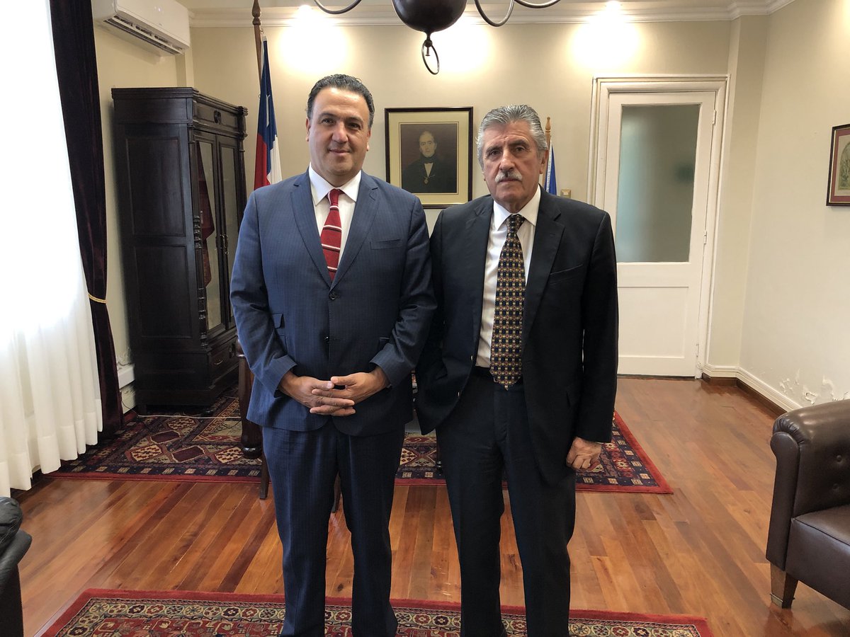 Minjudhbiobio's tweet photo. Seremi @seremicaceres saluda a Presidente Corte de Apelaciones de Chillán Darío Silva Gundelach https://t.co/mZyDVXmgO2
