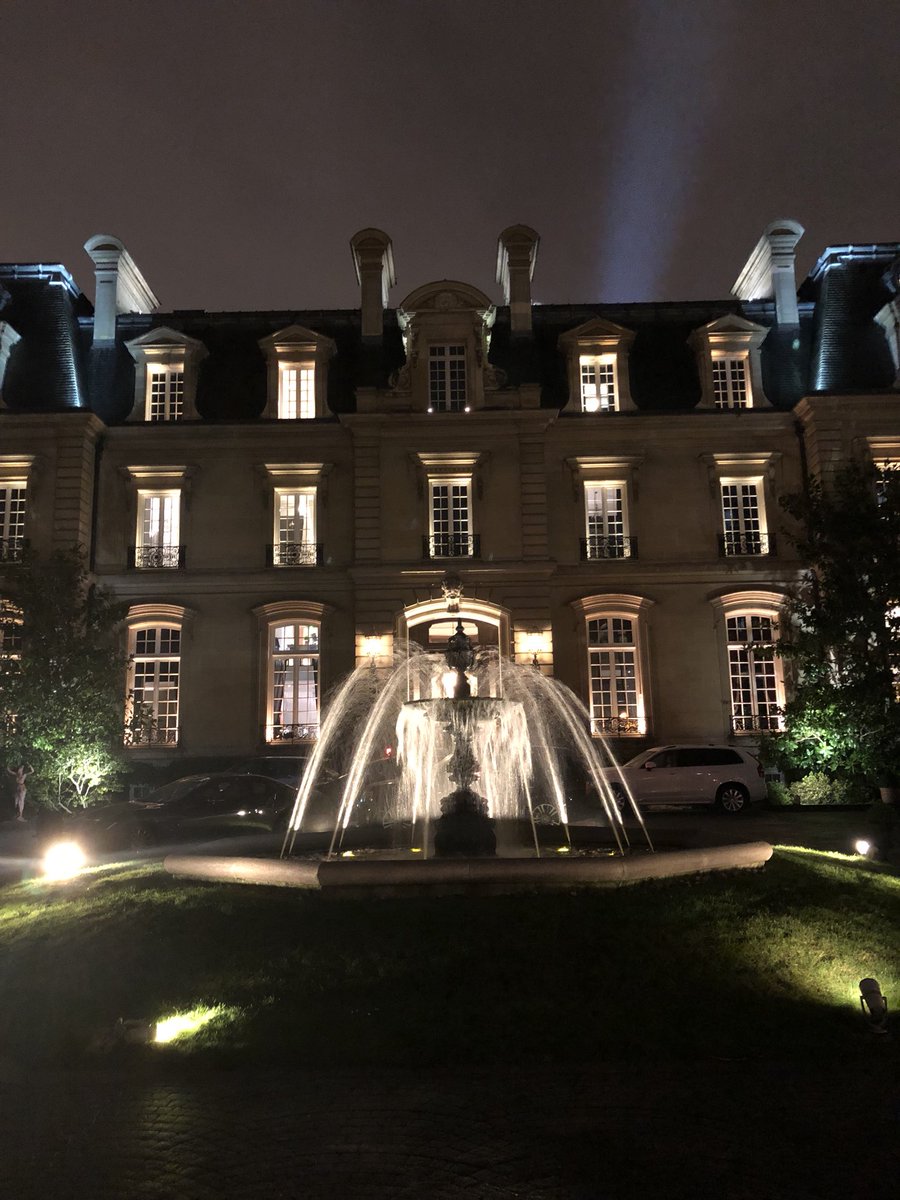 jp_chauvet's tweet photo. Soirée magique dans un lieu magique #Paris #SaintJamesClub #Feerie #Networkwing @SaintJamesParis https://t.co/5i9nn1fxzw