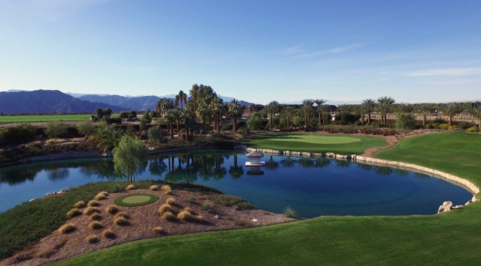 CelebrityGreens's tweet photo. This tee hits to all four greens from different distances. This one is a 90 yard shot.  
#RedefiningPrivateGolf  
#NavySealsofTurf
#45,000SquareFeet https://t.co/TTPzNSUTvp