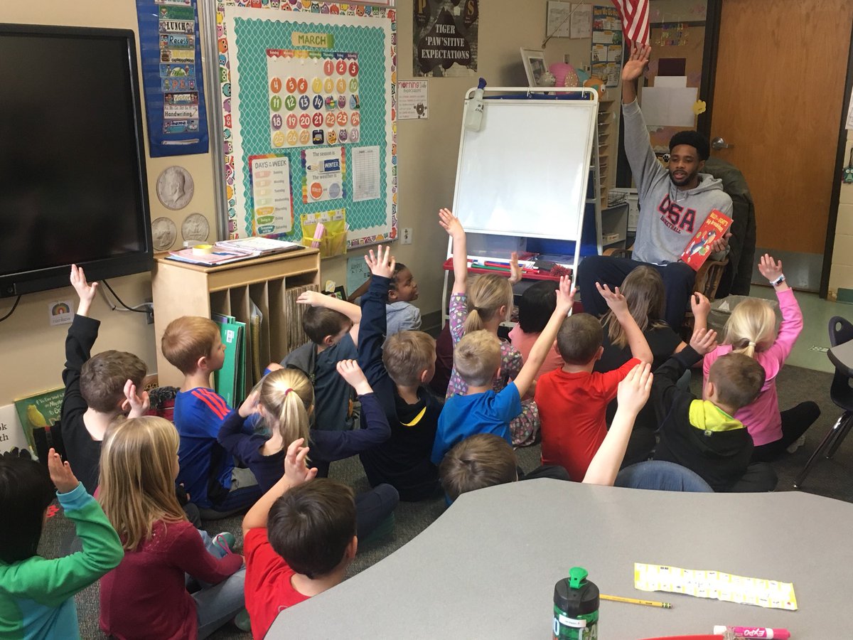 SFSkyforce's tweet photo. Players and coaches took over Liberty Elementary in Harrisburg this afternoon to read to students! 📚 #NBACares https://t.co/2sjtdp8FQI