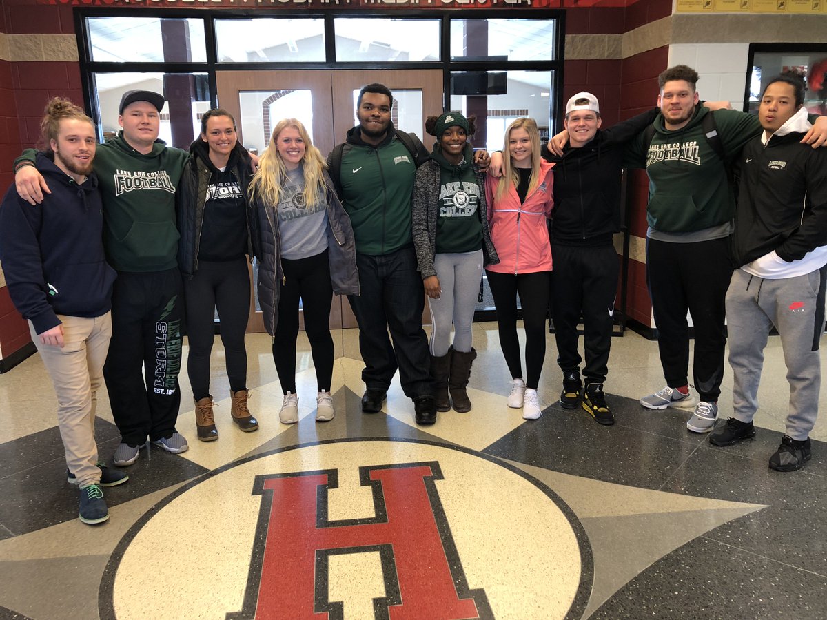 LakeErieStorm's tweet photo. Storm Announces Mentorship Program with Harvey High School #RageOn
https://t.co/i3TolaULKi https://t.co/ngbUk12EzN