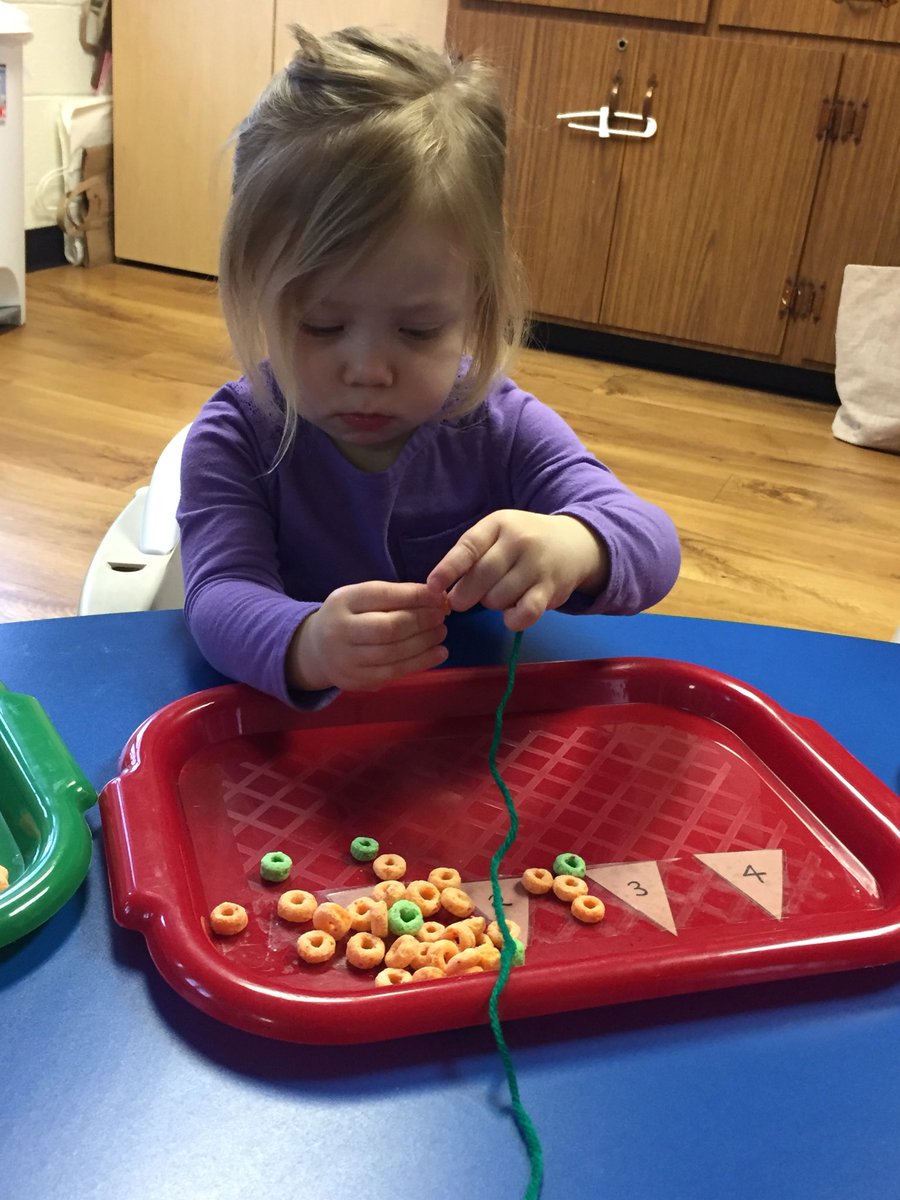 CCLSRames's tweet photo. Learning numbers through cereal counting! Language, identification, cognitive development, fine motor and more! And a yummy treat! #numbersweek @CCLSLewis @CCLSChargers https://t.co/ahRxutC6aP