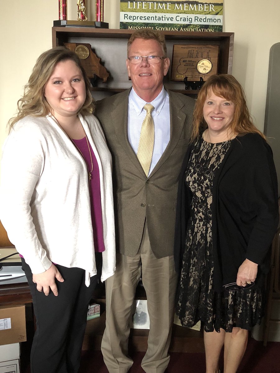 CraigRedmon's tweet photo. Yesterday and today we had some
great visitors come by our office. Members of the Missouri State Teachers Association and the @MOFarmBureau came by my office to visit about their legislative priorities. It was great to see the folks from back home! https://t.co/ei4gFvCHDG