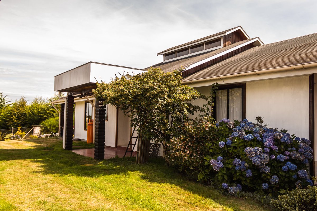 ValdiviaProp's tweet photo. Espectacular #parcela en #venta en la comuna de #PuertoMontt, entre #Alerce y #PuertoVaras. 7.230 mts de terreno y casa de 148 mts. Ideal! 
#propiedades #bienesraices #inmuebles #corretaje #realty #realestate #realtor #forsale
#RT @DateandoRT @chile_ventas https://t.co/7vhlItUwha