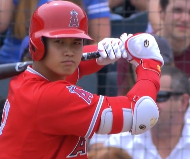 Céspedes Family BBQ on X: Ohtani not playin around, wearing an elbow guard  and a hand guard when he hits  / X
