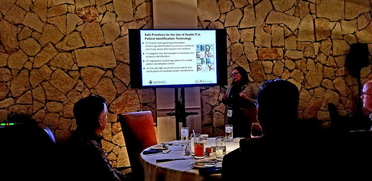 QuadraMed tweet media