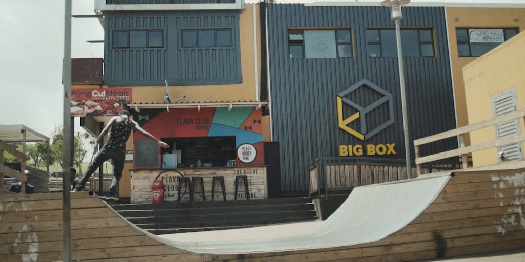 airbnb_aus's tweet photo. In the Durban township of KwaMashu, Big Box Co offers homegrown entrepreneurs a platform to turn their start-ups into sustainable businesses. 

Read more about Durban, our newest #NotYetTrending destination and the local initiatives: https://t.co/MORYmkLl7a https://t.co/laCen98CIz