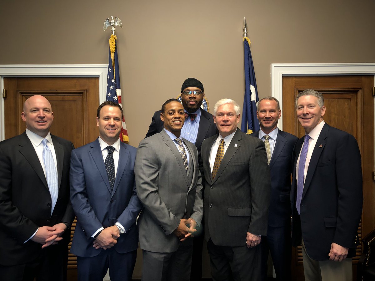 Jedrink24's tweet photo. Great day on Capitol Hill advocating for physical fitness. Thanks for the support @PeteSessions #PHITDay18 https://t.co/w4Alg5t5za