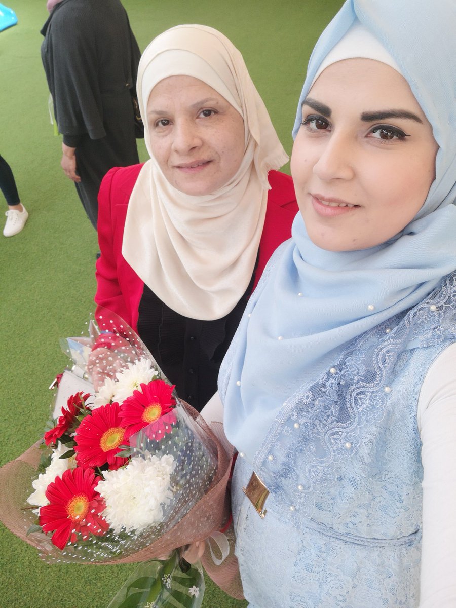 يوم مميّز#دقائق معدود # لقاء ست الحبايب
شكر كبير لكل من ساهم في زيادة عدّاد  الضّحكات، و التفكير دائمًا في كيفية إسعادنا.. لكم الإحترام والتّقدير❤️